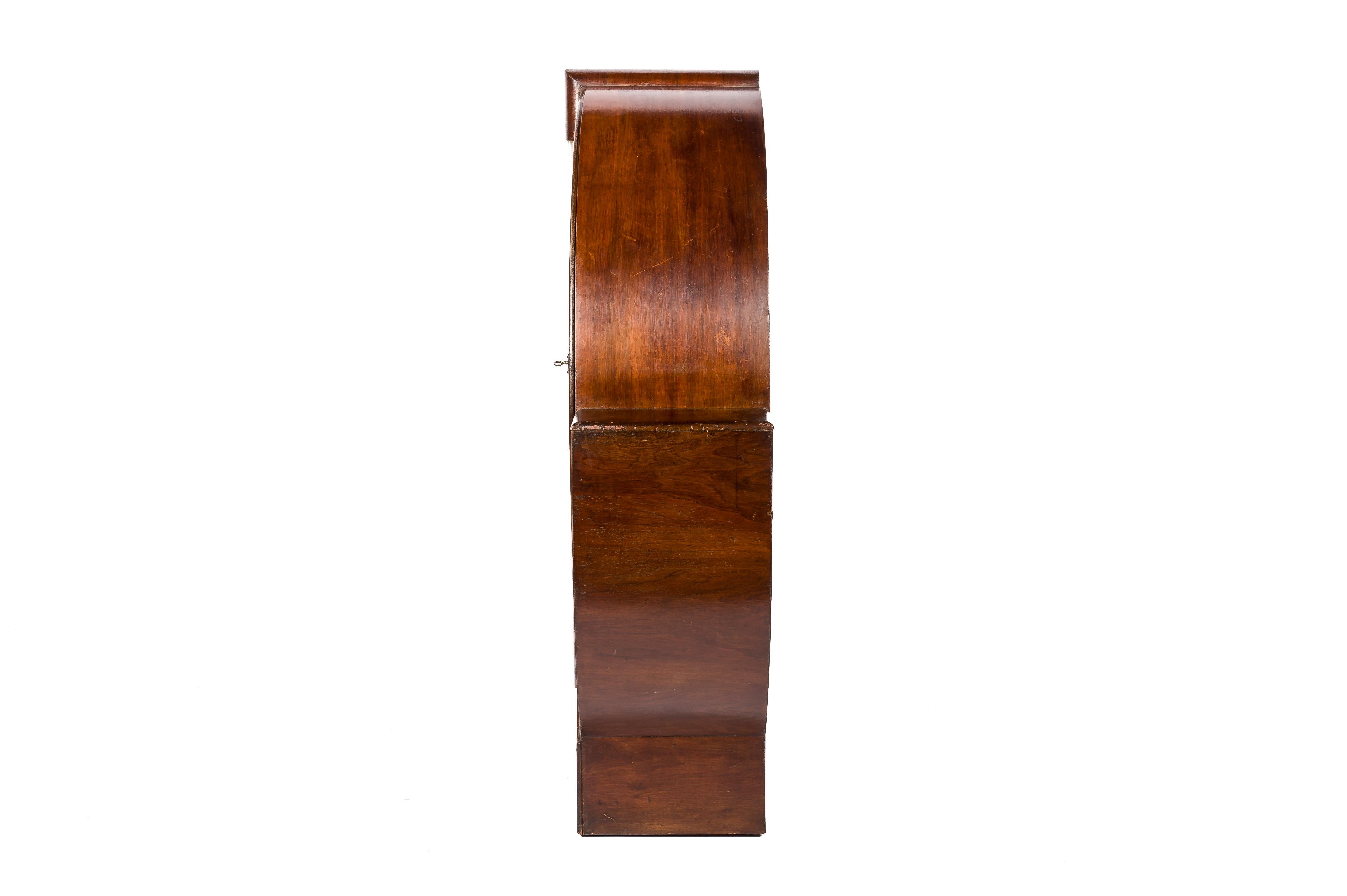 20th Century Antique 20th-Century French Art Deco Mahogany Veneered Display or Bar Cabinet For Sale