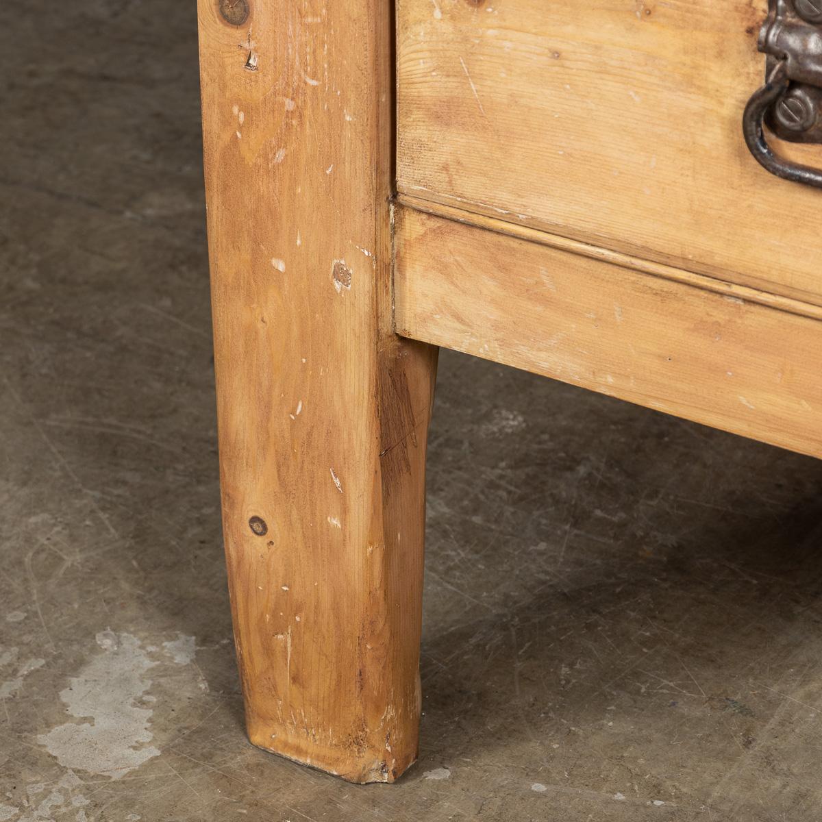 Ancienne table de boucherie française du 20ème siècle, vers 1920 en vente 7