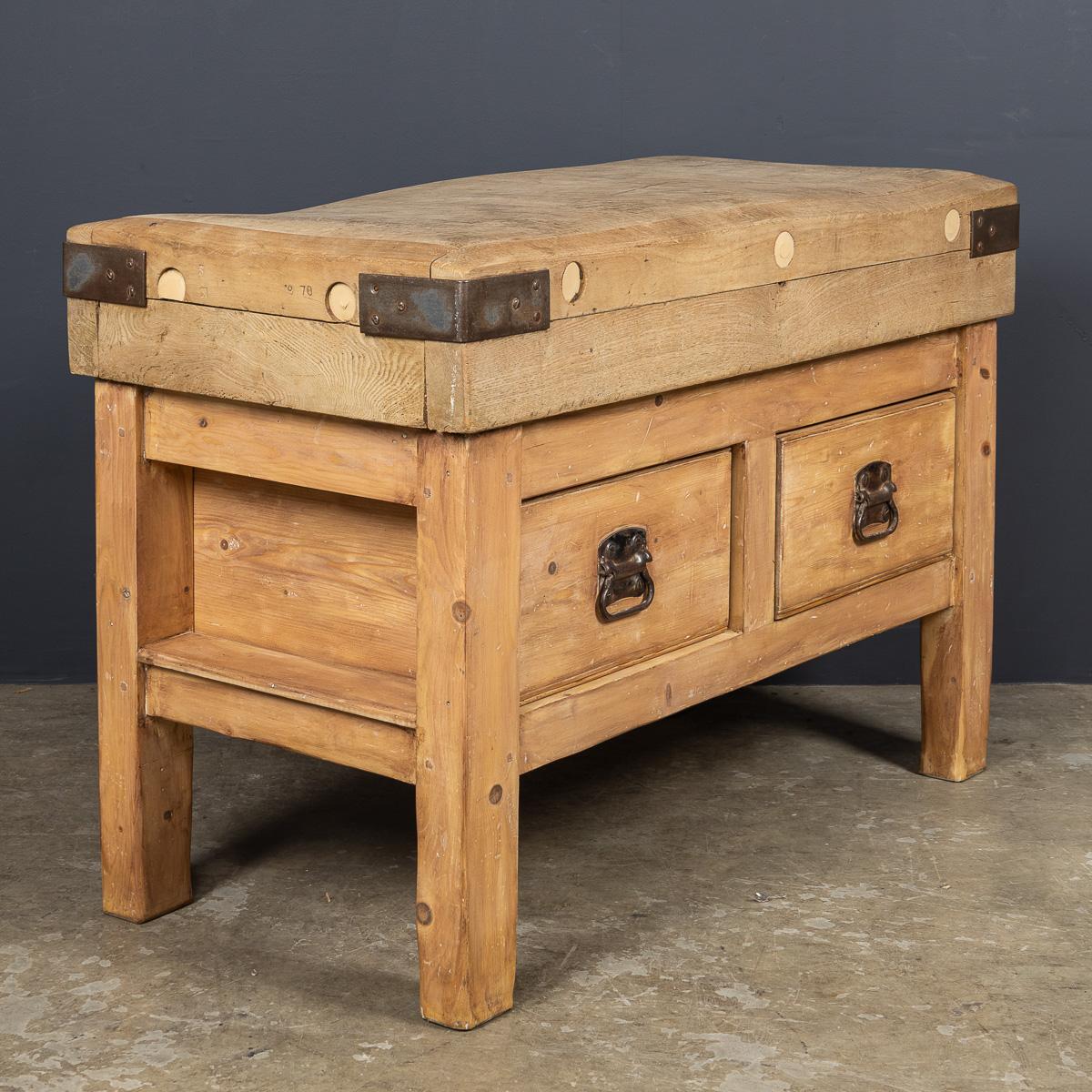 Ancienne table de boucherie française du 20ème siècle, vers 1920 Bon état - En vente à Royal Tunbridge Wells, Kent