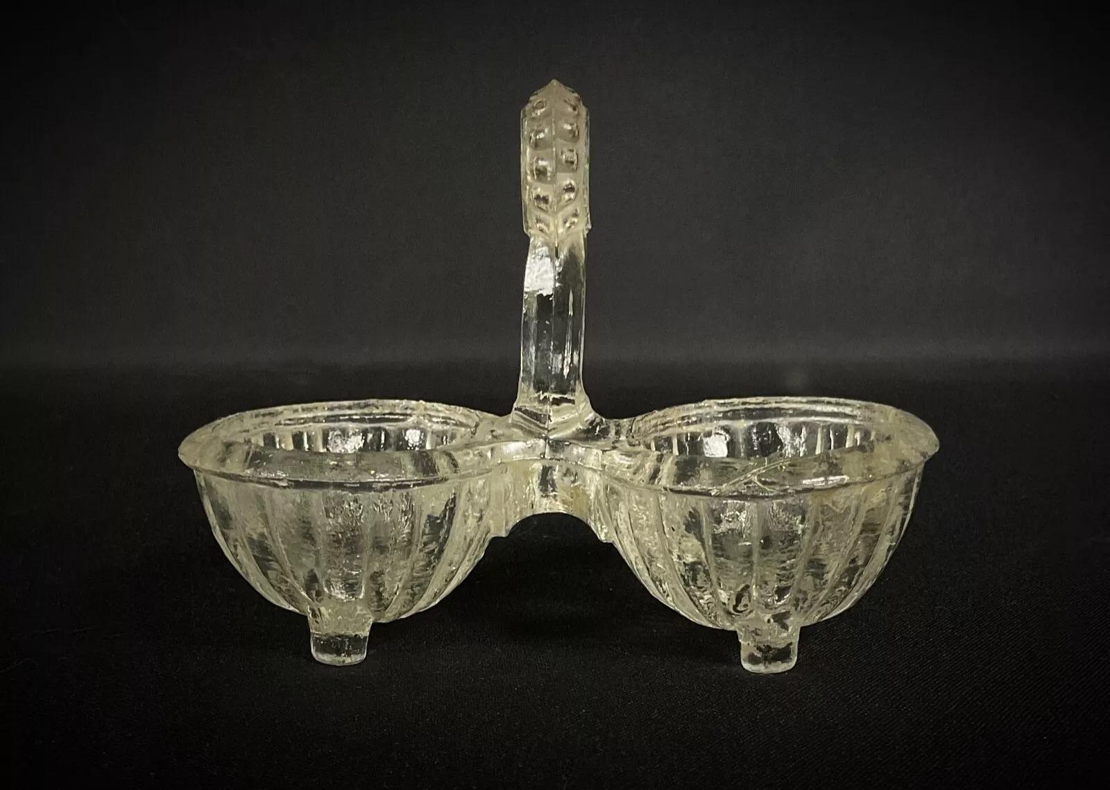 Antique 20th-Century French Quadruple-Footed Glass Salt Cellar - 2Y354 For Sale 3