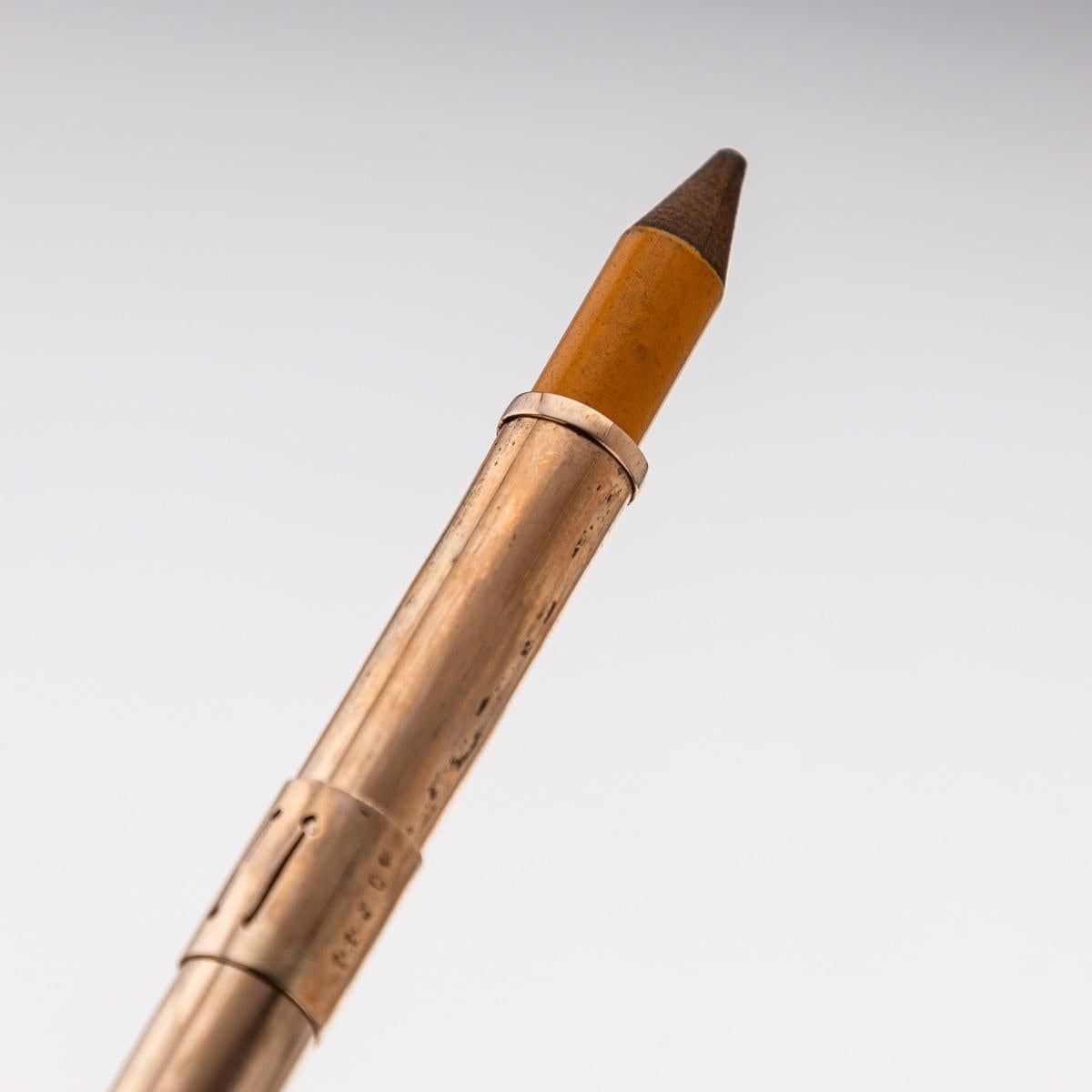 Antique 20th Century French Solid Gold & Sapphire Retractable Pencil c.1900 For Sale 7