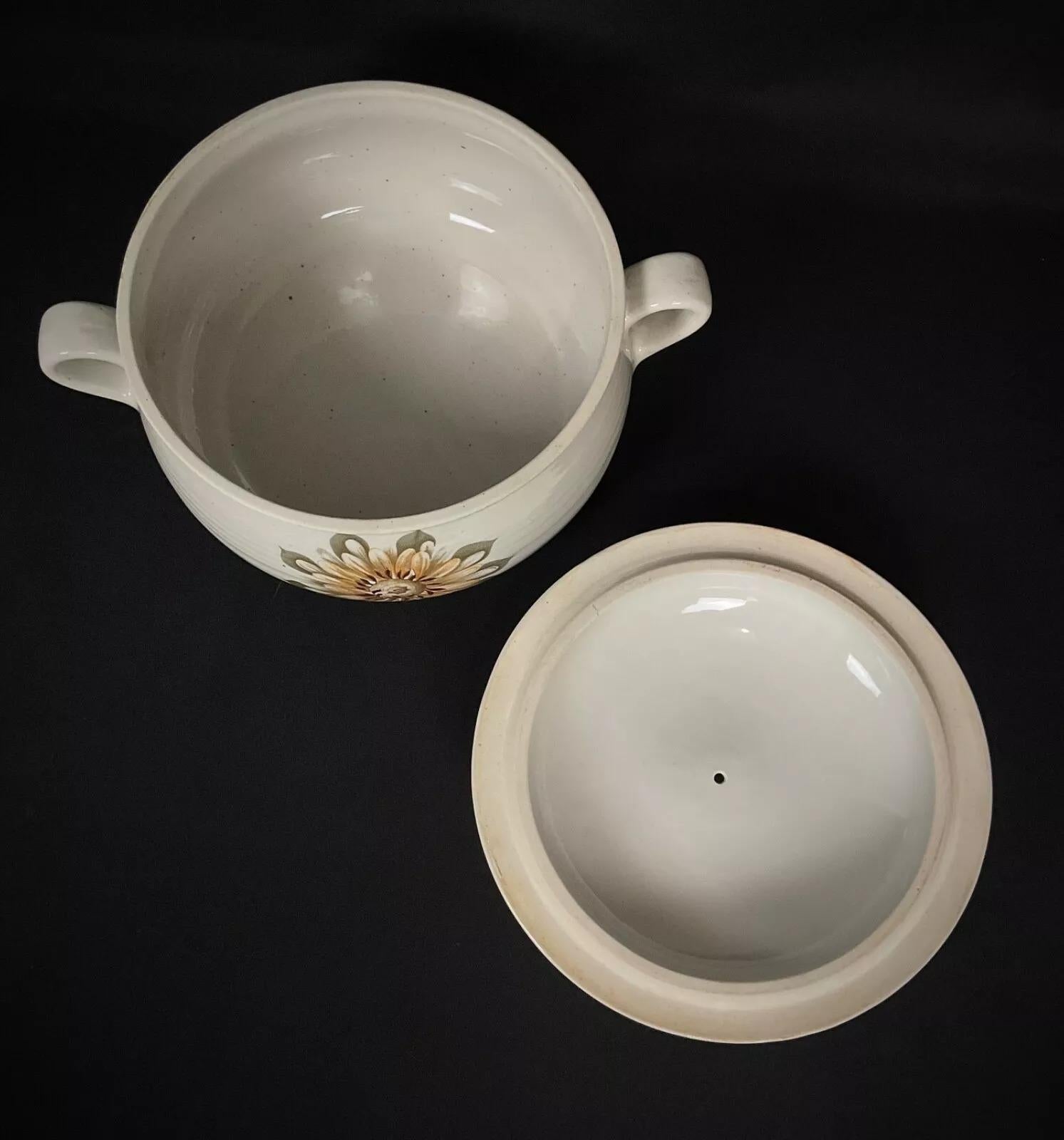Antique 20th-Century French Stoneware Soup Tureen by La Vallée Castille - 2Y373 For Sale 5
