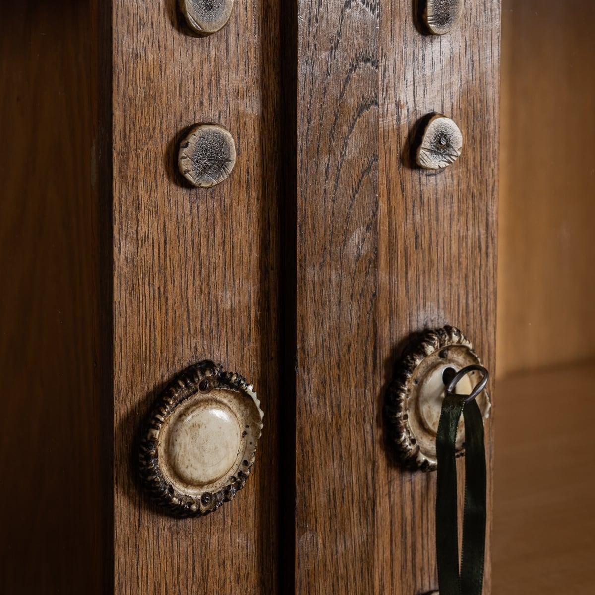 Antique 20th Century German Black Forest Oak & Antler Cabinet c.1900 For Sale 6