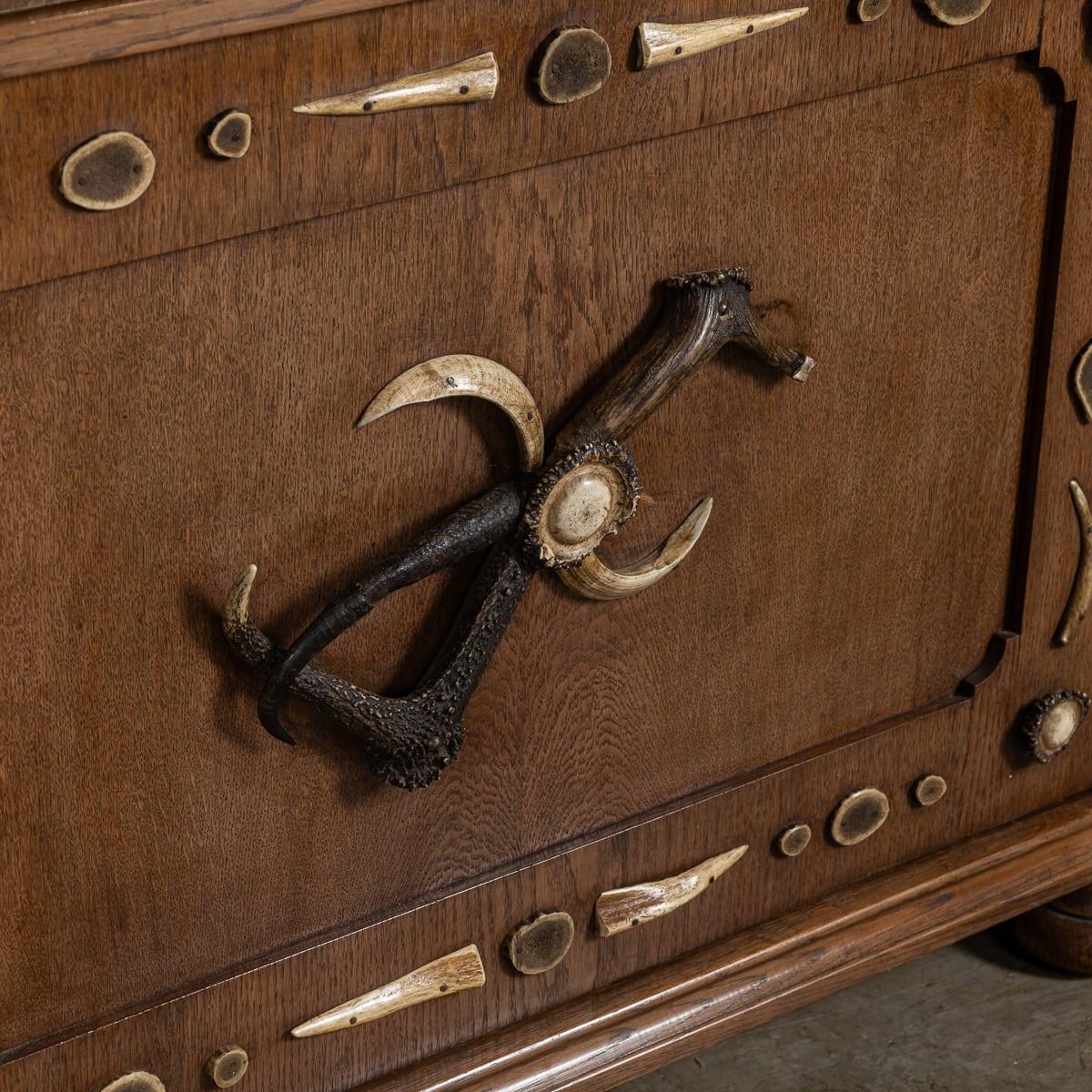 Antique 20th Century German Black Forest Oak & Antler Cabinet c.1900 For Sale 9
