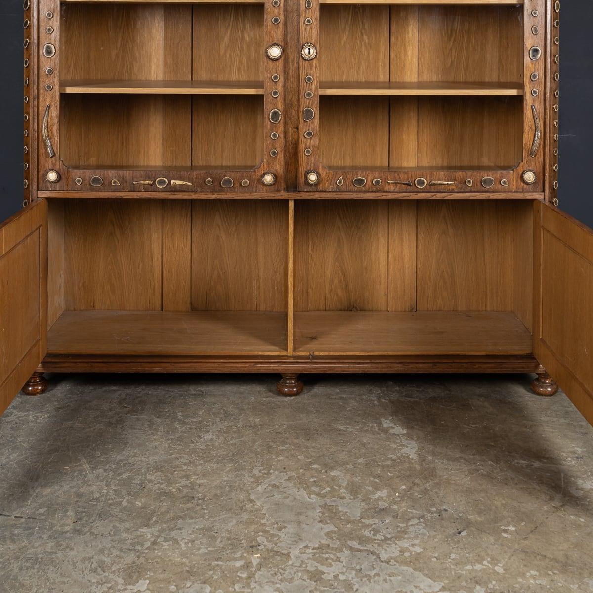 Antique 20th Century German Black Forest Oak & Antler Cabinet c.1900 For Sale 13