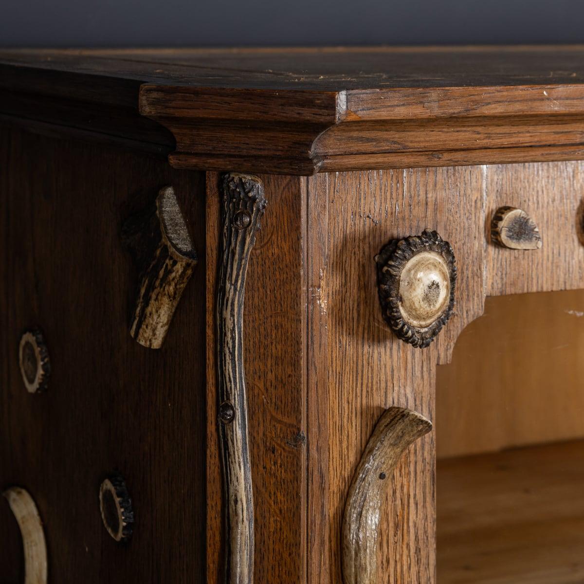 Antique 20th Century German Black Forest Oak & Antler Cabinet c.1900 For Sale 2