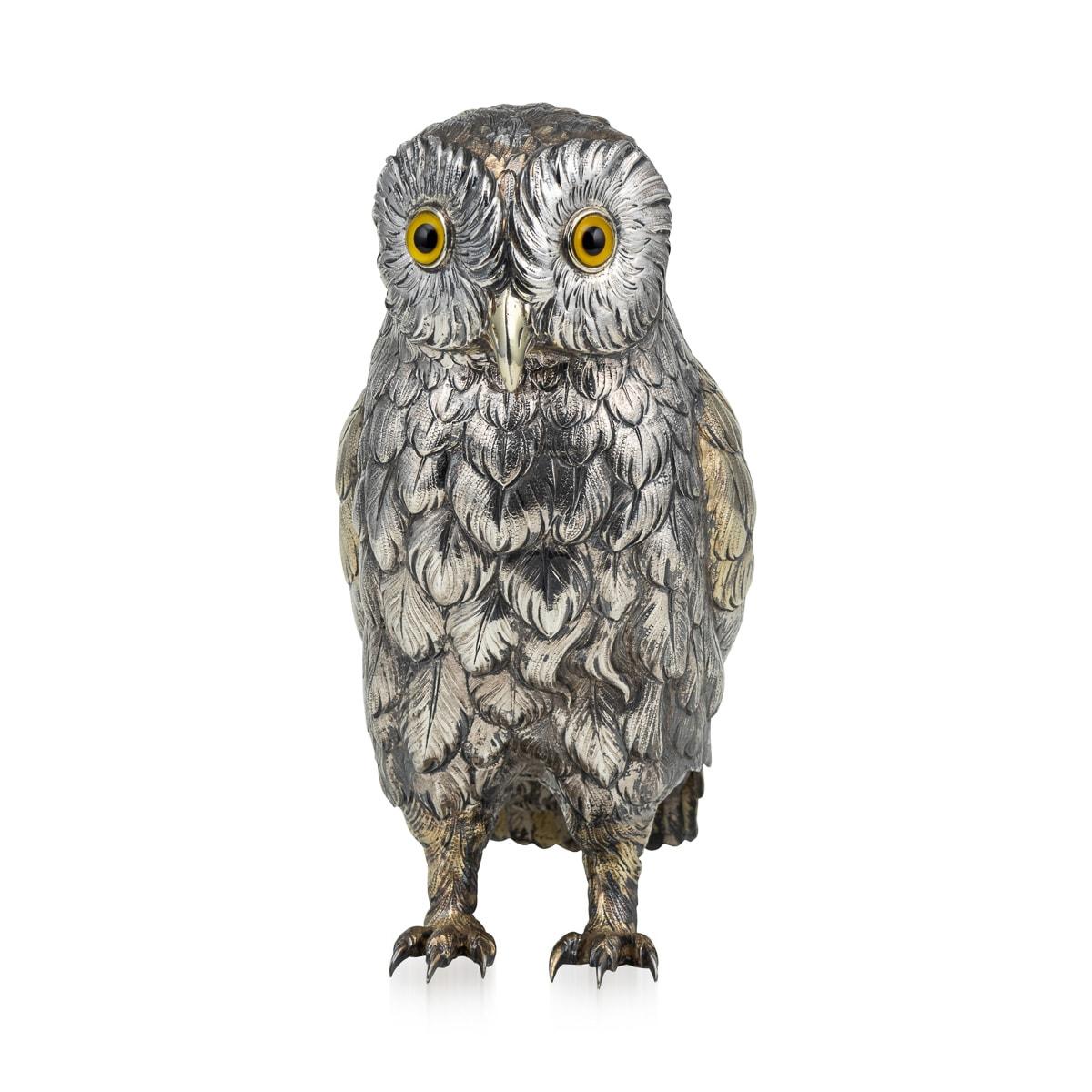 Antique 20th Century German Solid Silver Owl Figure, Hanau c.1920 For Sale 1