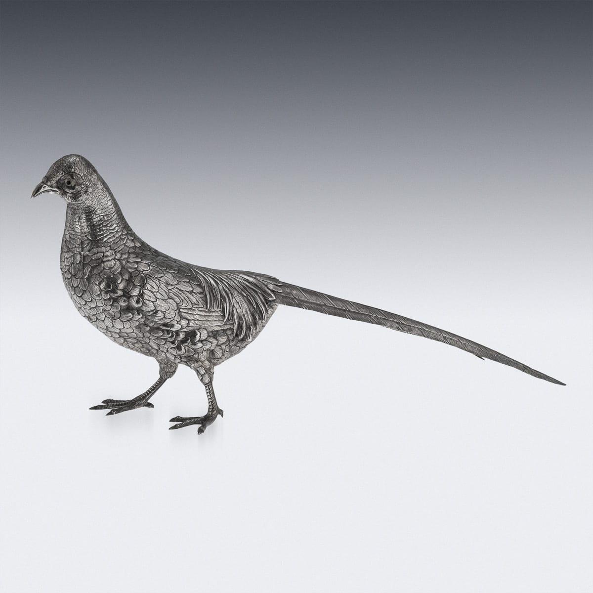 Argent Ancienne paire de statues de faisans en argent massif allemand du 20e siècle, Hanau c.1900 en vente