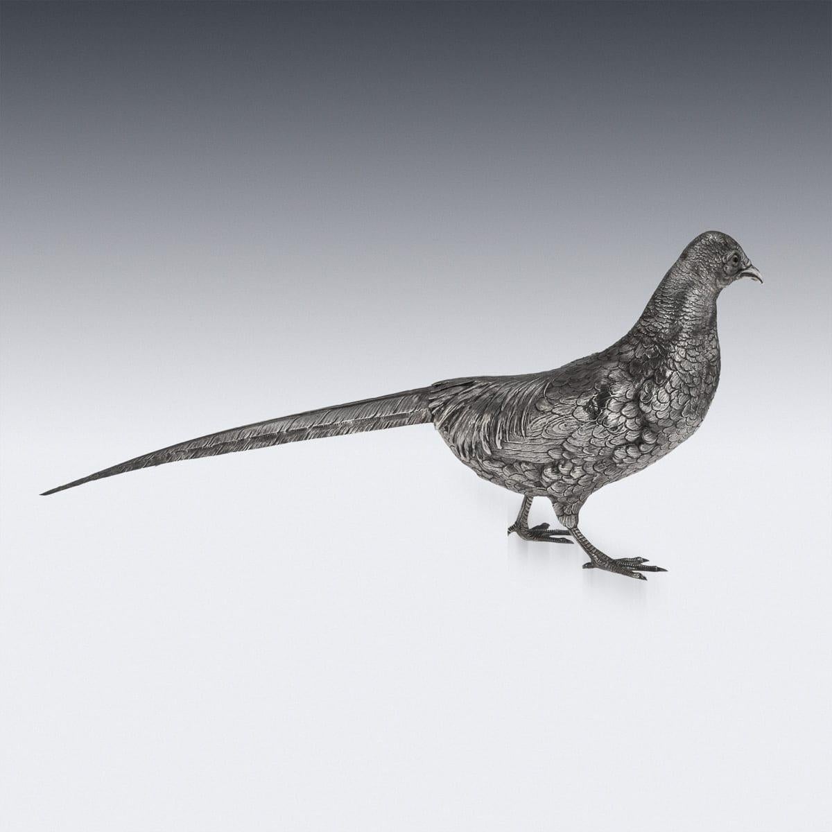 Ancienne paire de statues de faisans en argent massif allemand du 20e siècle, Hanau c.1900 en vente 2