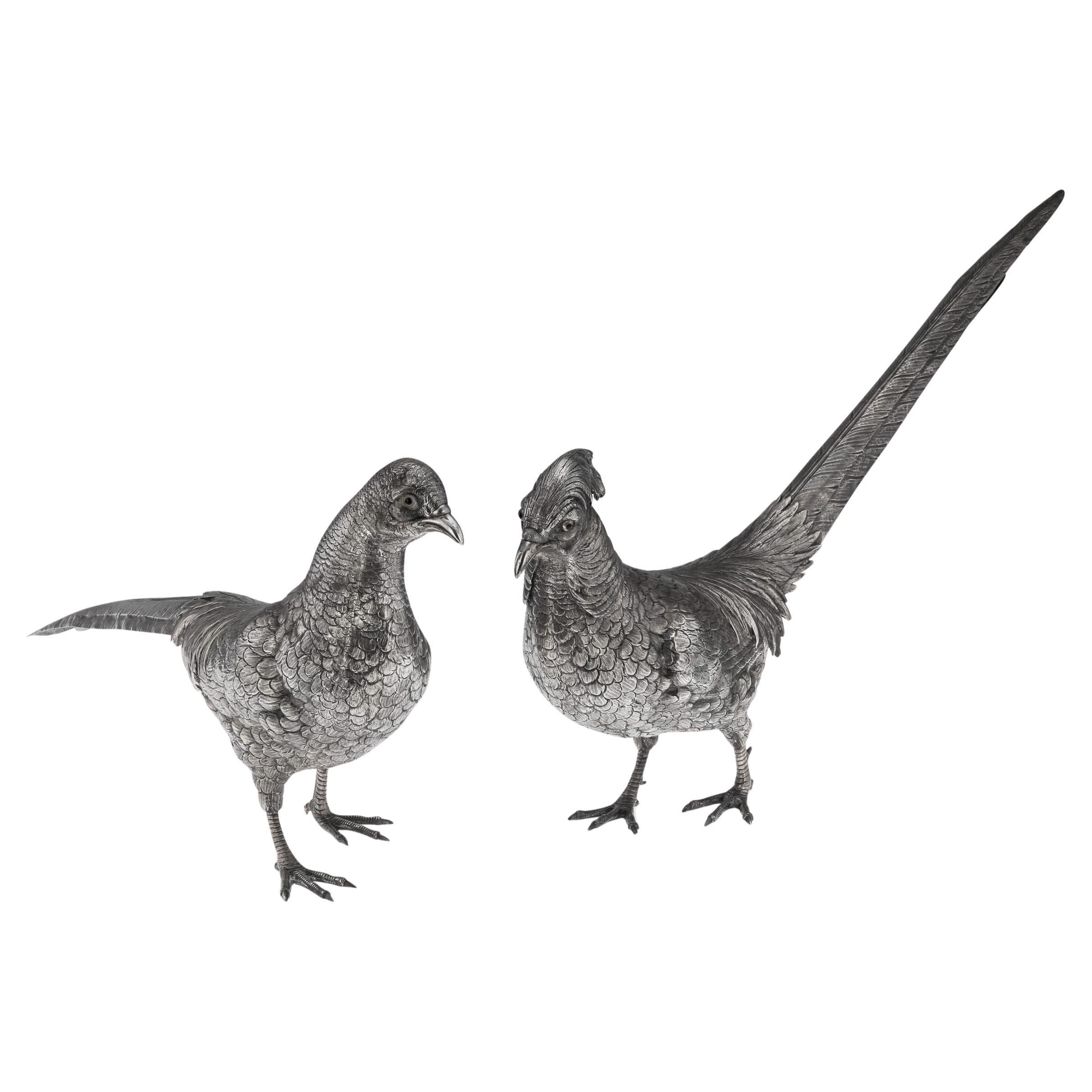 Antica coppia di statue di fagiani in argento massiccio tedesco del XX secolo, Hanau c.C.