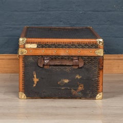 Antique 20th Century Goyard Chevron Trunk, France, circa 1910