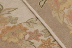 Antique 20th Century Hooked Rug in Beige Garden Bouquet Design - Rug & Kilim