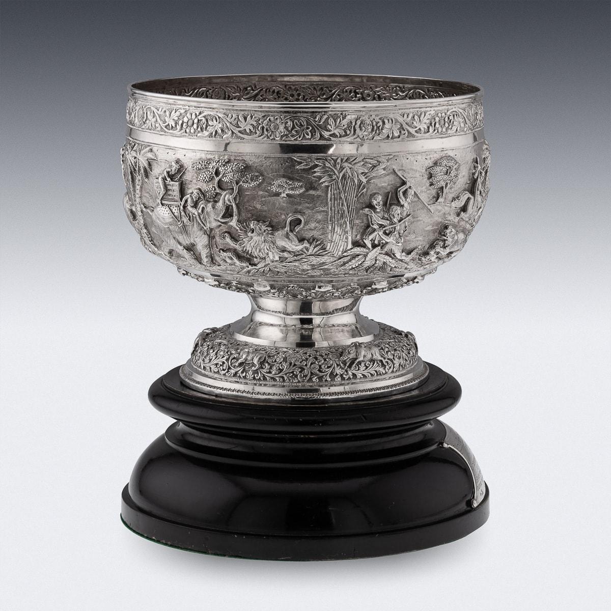 Antique 20th Century Indian Solid Silver Decorative Bowl On Stand, Poona c.1900 2