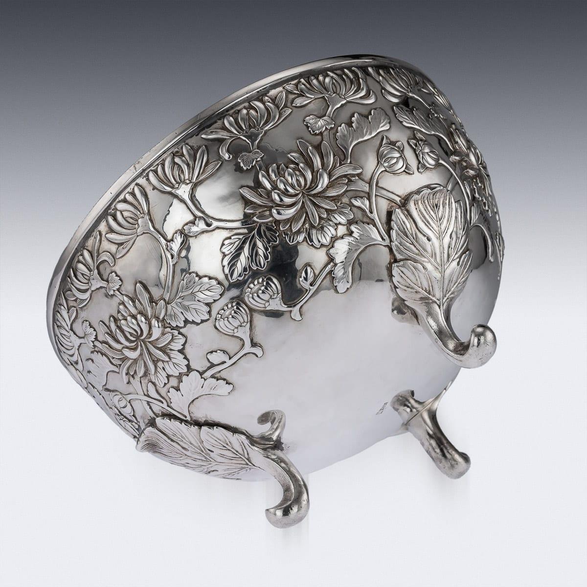 Antique 20th Century Japanese Meiji Period Solid Silver Floral Bowl, circa 1900 3