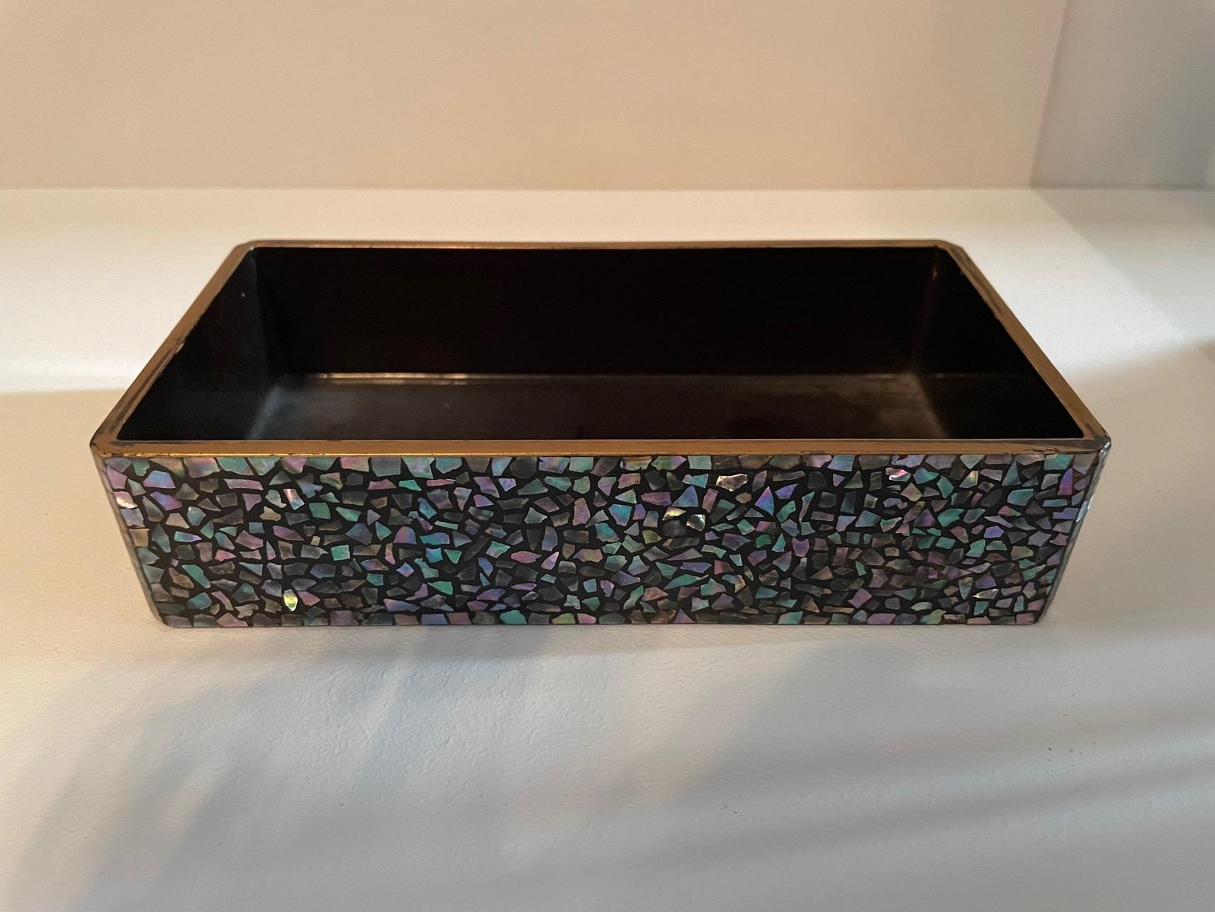 Antique 20th Century Japanese Mother-of-Pearl Bento Box For Sale 1