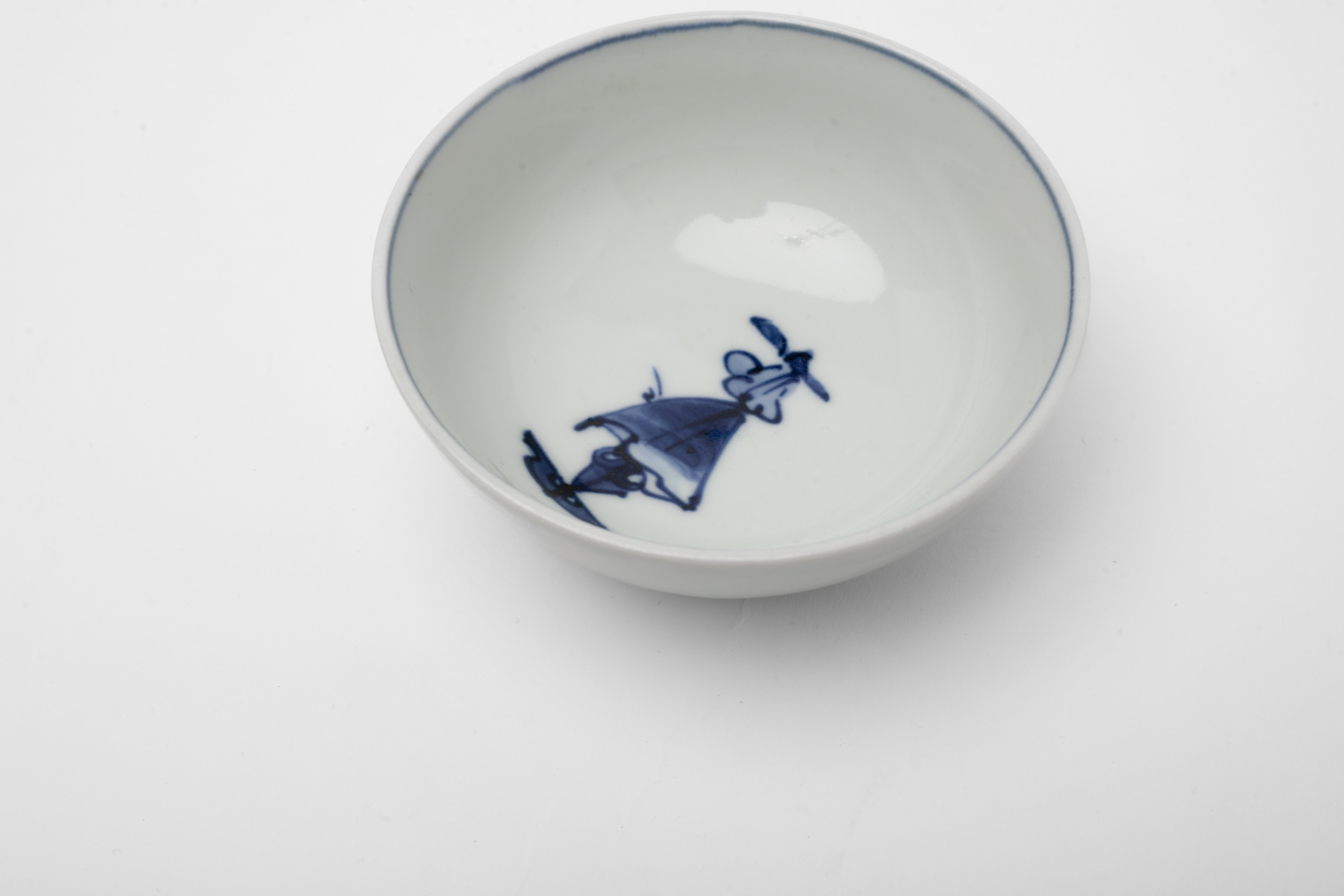 A beautiful porcelain bowl from Japan. A piece which has unique characteristics such as the mythical boat motif in the centre of the bowl.

It has a special feeling - somewhat minimalist - somewhat spiritual. The design of the ship feels very