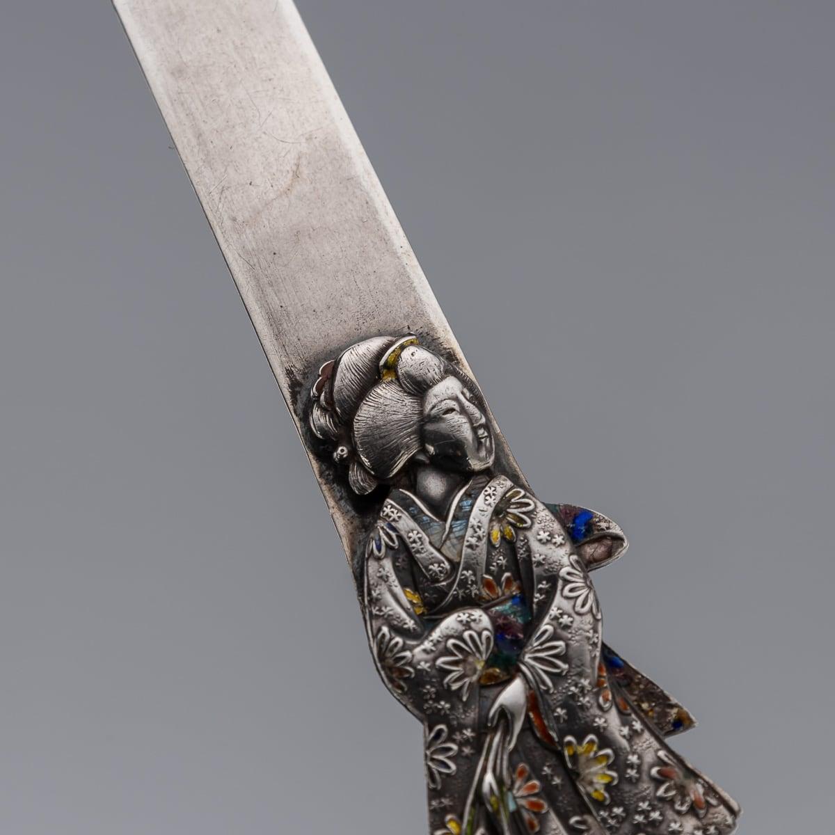 Antique 20th Century Japanese Solid Silver & Enamel Geisha Bookmark c.1900 For Sale 2