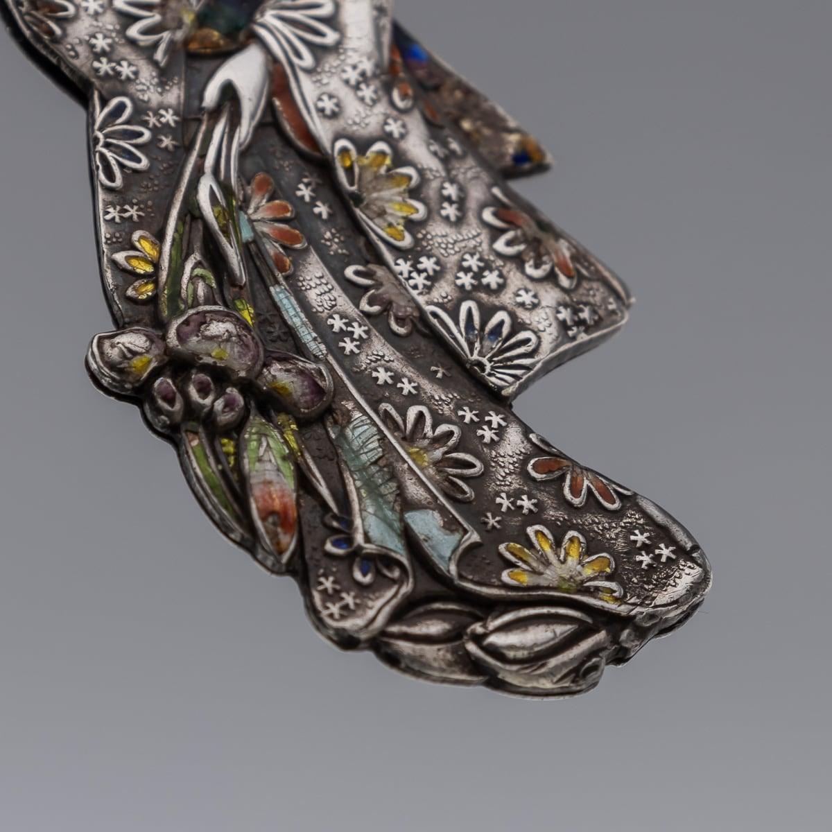 Antique 20th Century Japanese Solid Silver & Enamel Geisha Bookmark c.1900 For Sale 5