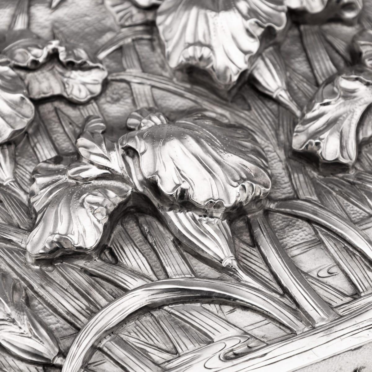 Antique 20th Century Japanese Solid Silver Iris Flower Cigar Humidor Box c.1900 For Sale 8