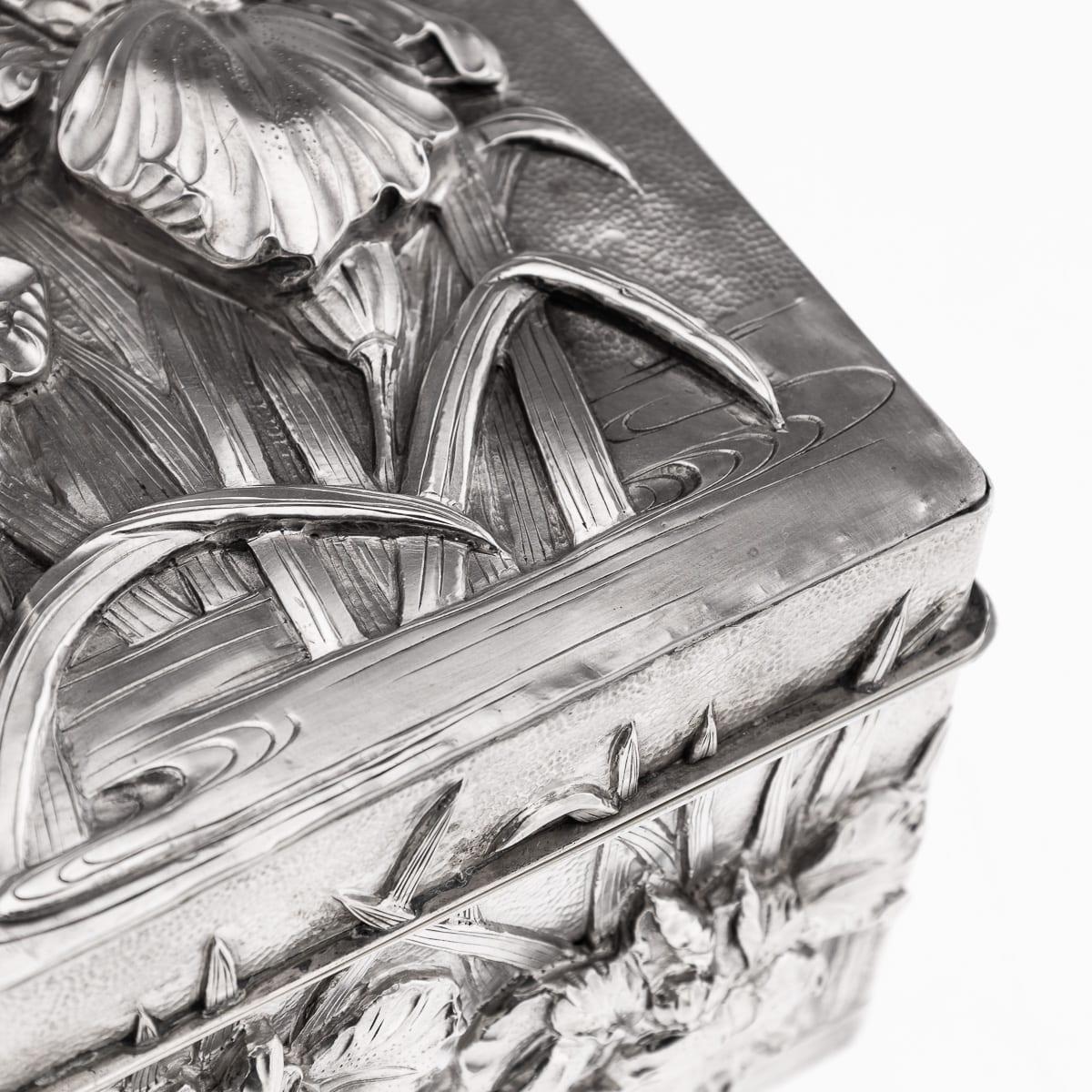 Antique 20th Century Japanese Solid Silver Iris Flower Cigar Humidor Box c.1900 For Sale 11