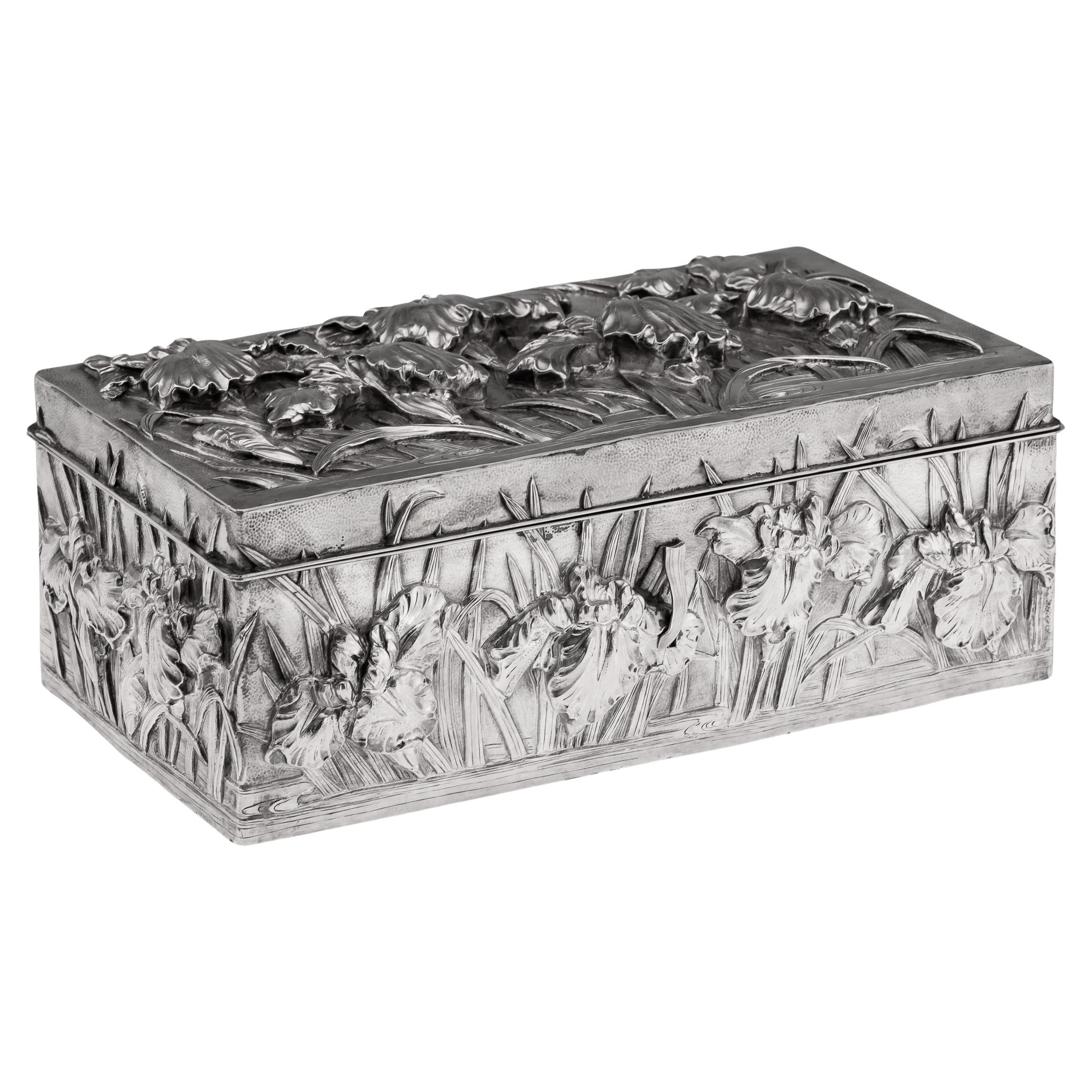 Antique 20th Century Japanese Solid Silver Iris Flower Cigar Humidor Box c.1900 For Sale