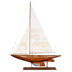 Antique yacht de bassin anglais du 20ème siècle, vers 1910