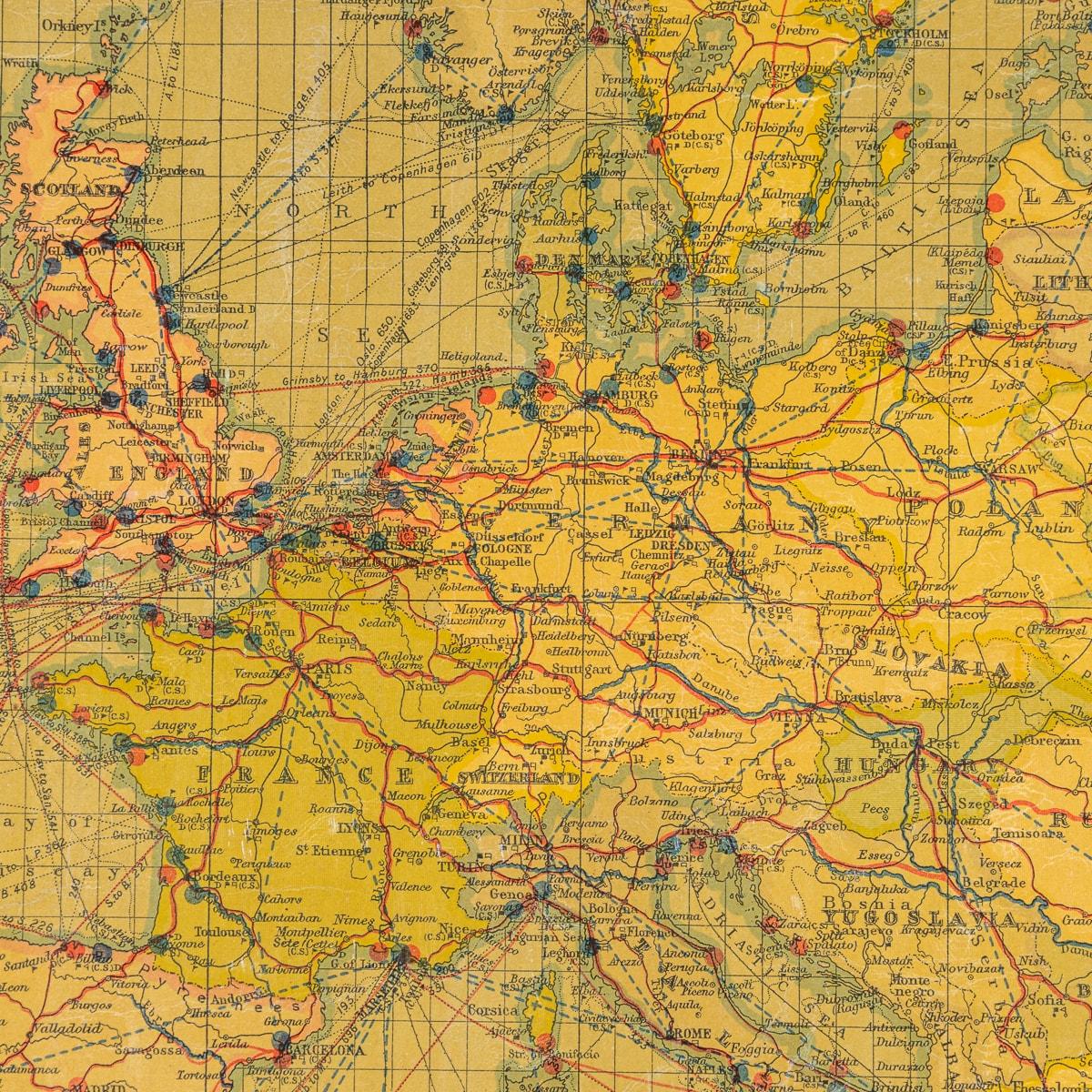 Antike, große, geschwungene Weltkarte des 20. Jahrhunderts, George Philips, um 1918 im Angebot 5