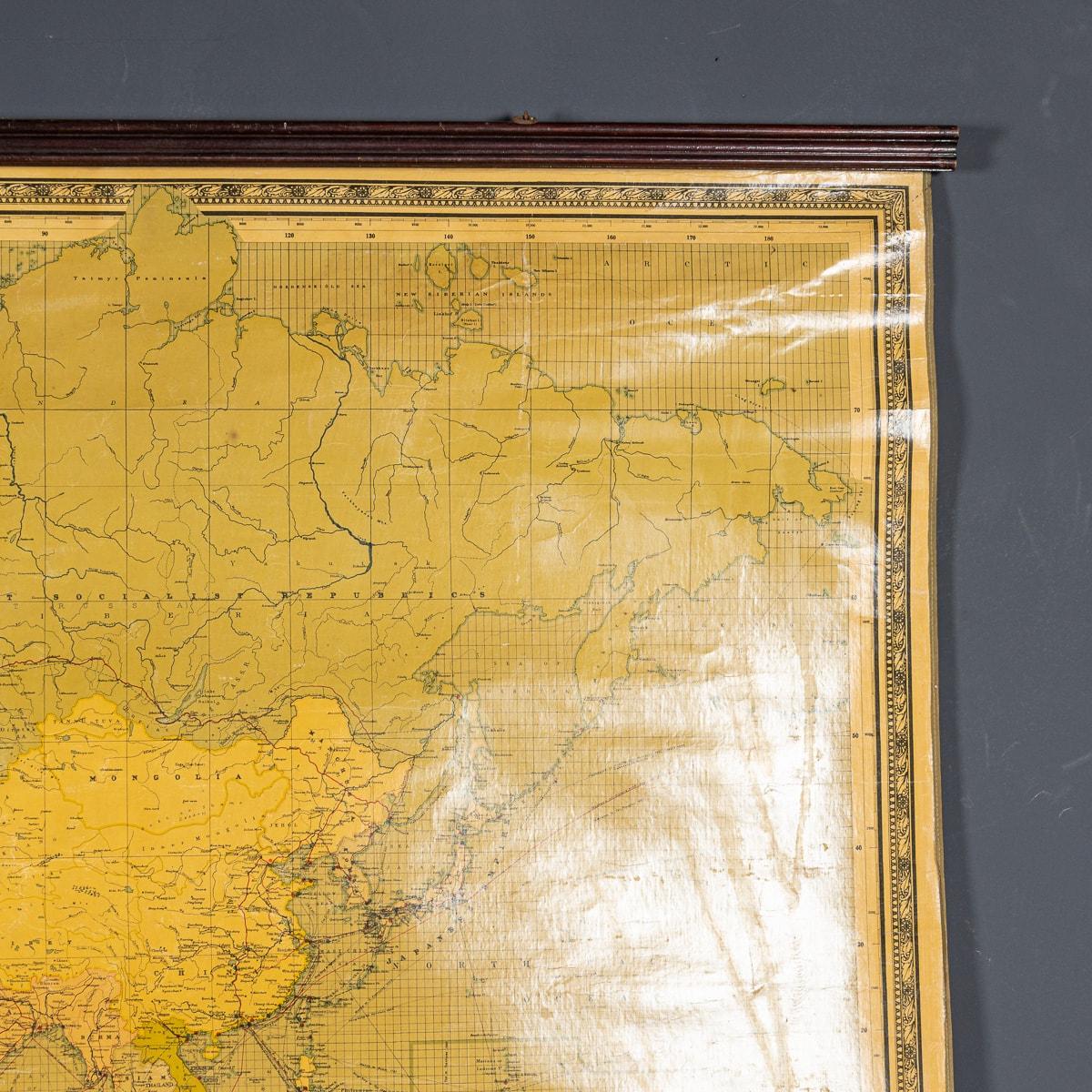 Antike, große, geschwungene Weltkarte des 20. Jahrhunderts, George Philips, um 1918 im Angebot 11