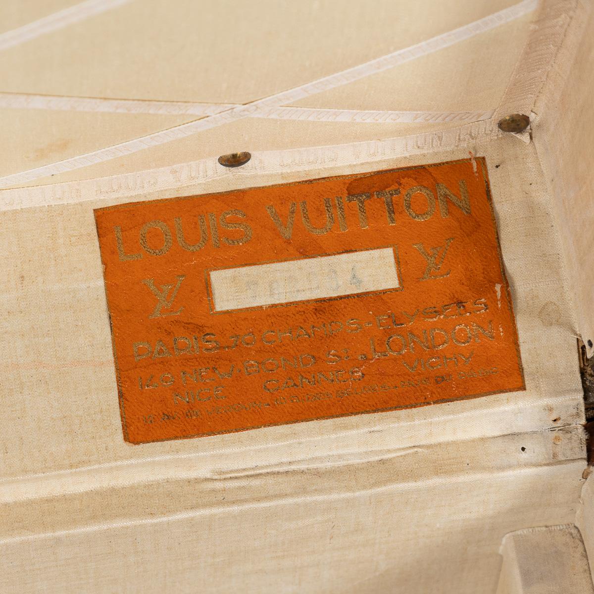 Antique 20th Century Louis Vuitton Cabin Trunk In Monogram Canvas, France c.1920 For Sale 6