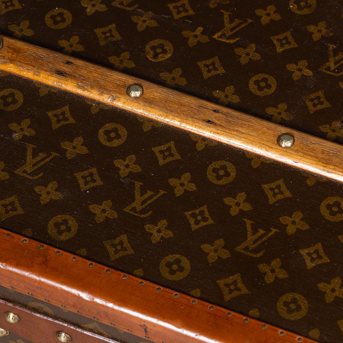 Antique 20th Century Louis Vuitton Cabin Trunk In Monogram Canvas, France c.1920 For Sale 14