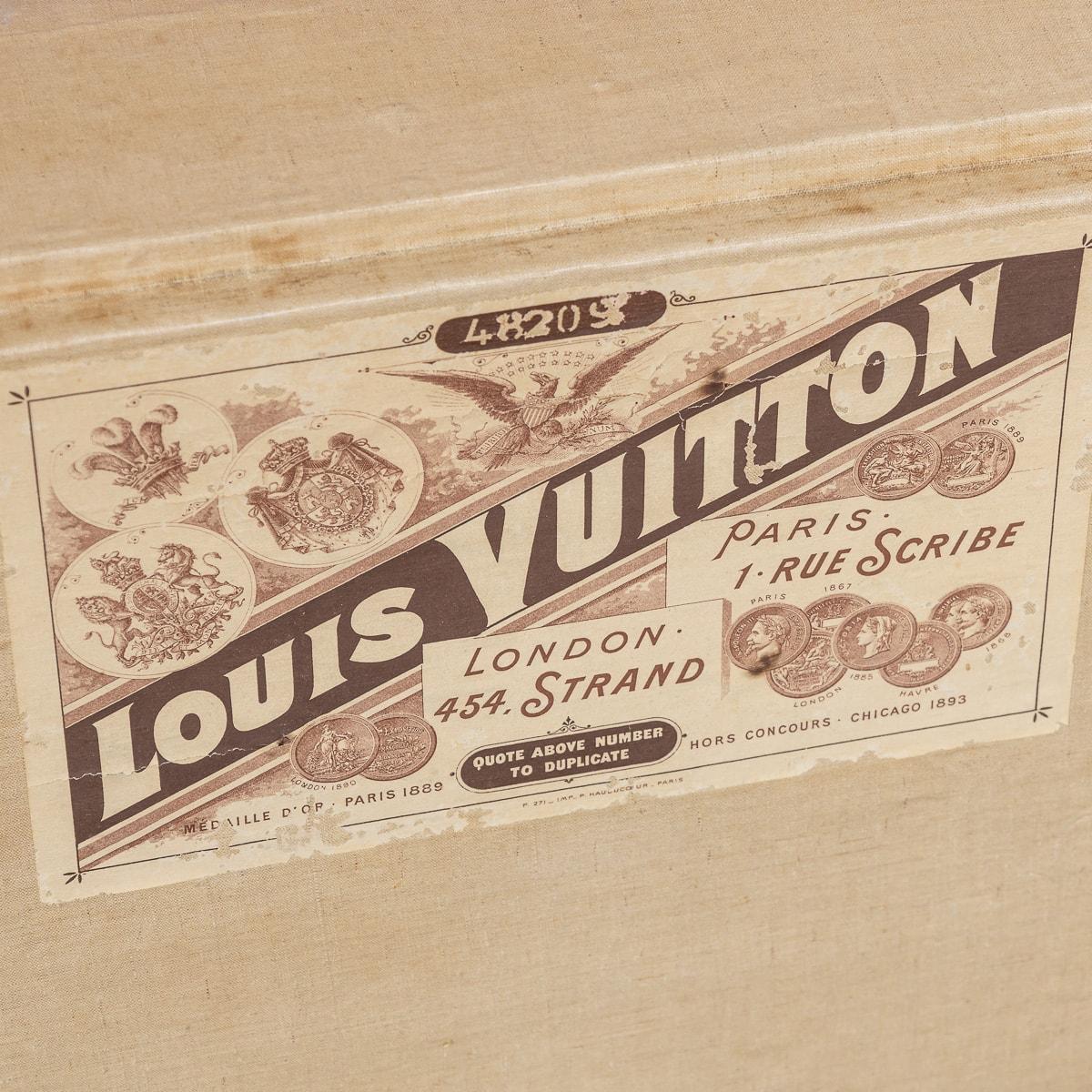 Antique 20th Century Louis Vuitton Courier Trunk In Damier Canvas, France c.1900 For Sale 4