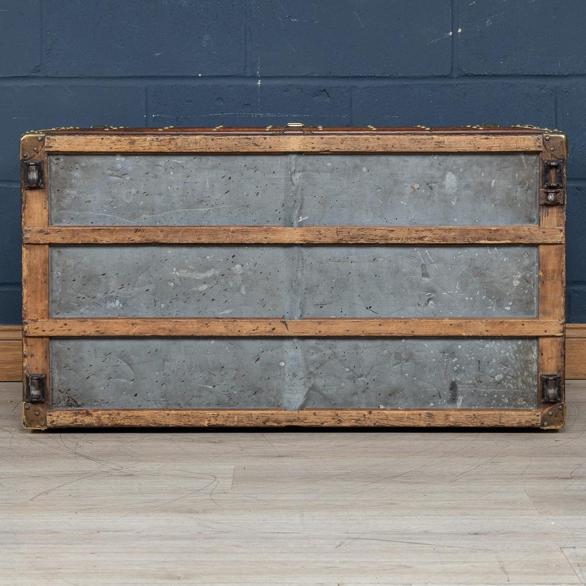 Early 20th Century Antique 20th Century Louis Vuitton Courier Trunk In Damier Canvas, France c.1900 For Sale