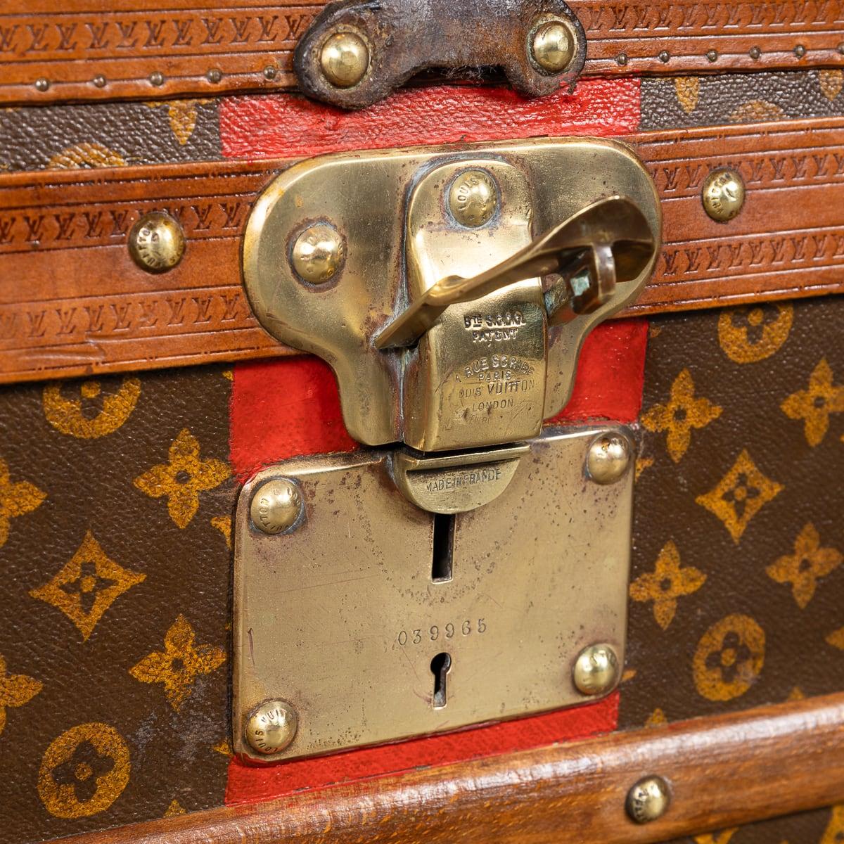 Antique 20th Century Louis Vuitton Courier Trunk In Monogram Canvas c.1910 5