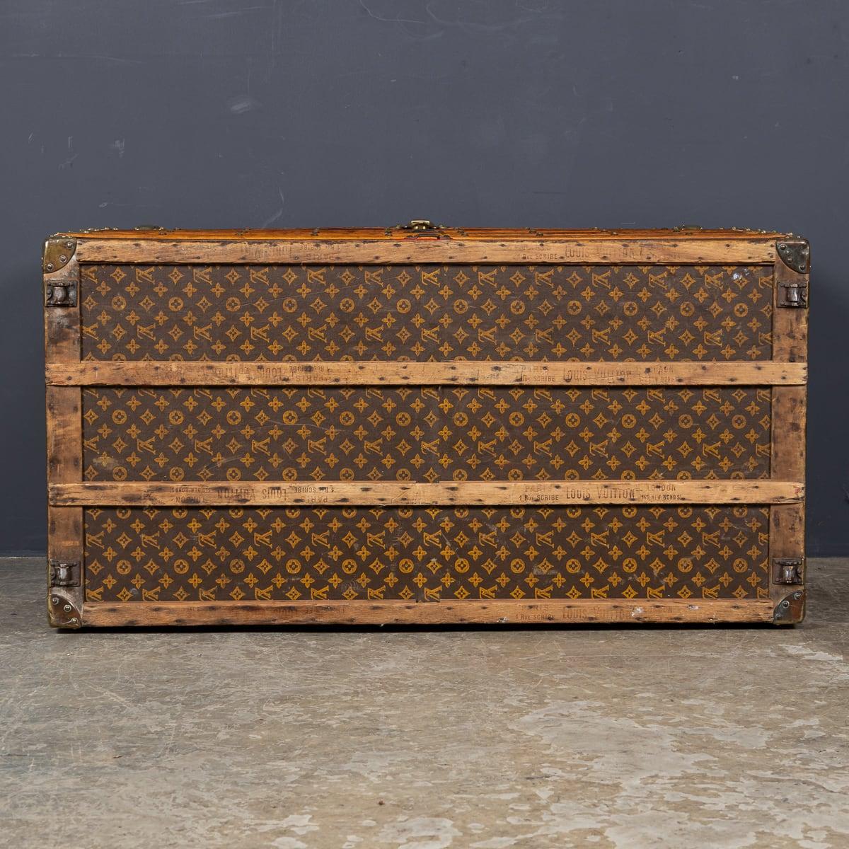 Antique 20th Century Louis Vuitton Courier Trunk In Monogram Canvas c.1910 1