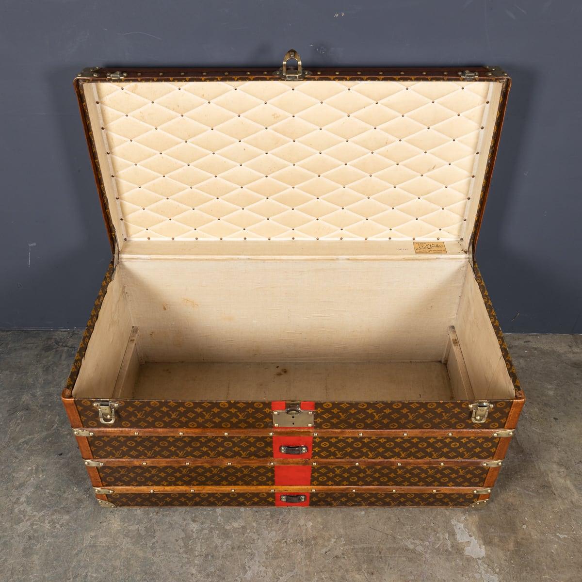 Antique 20th Century Louis Vuitton Courier Trunk In Monogram Canvas c.1910 3