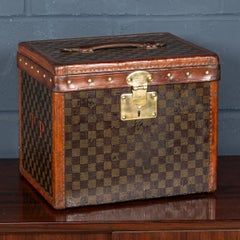 Antique 20th Century Louis Vuitton Hat Trunk In Damier Canvas, France c.1900