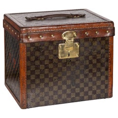 Antique 20th Century Louis Vuitton Hat Trunk In Damier Canvas, France c.1900