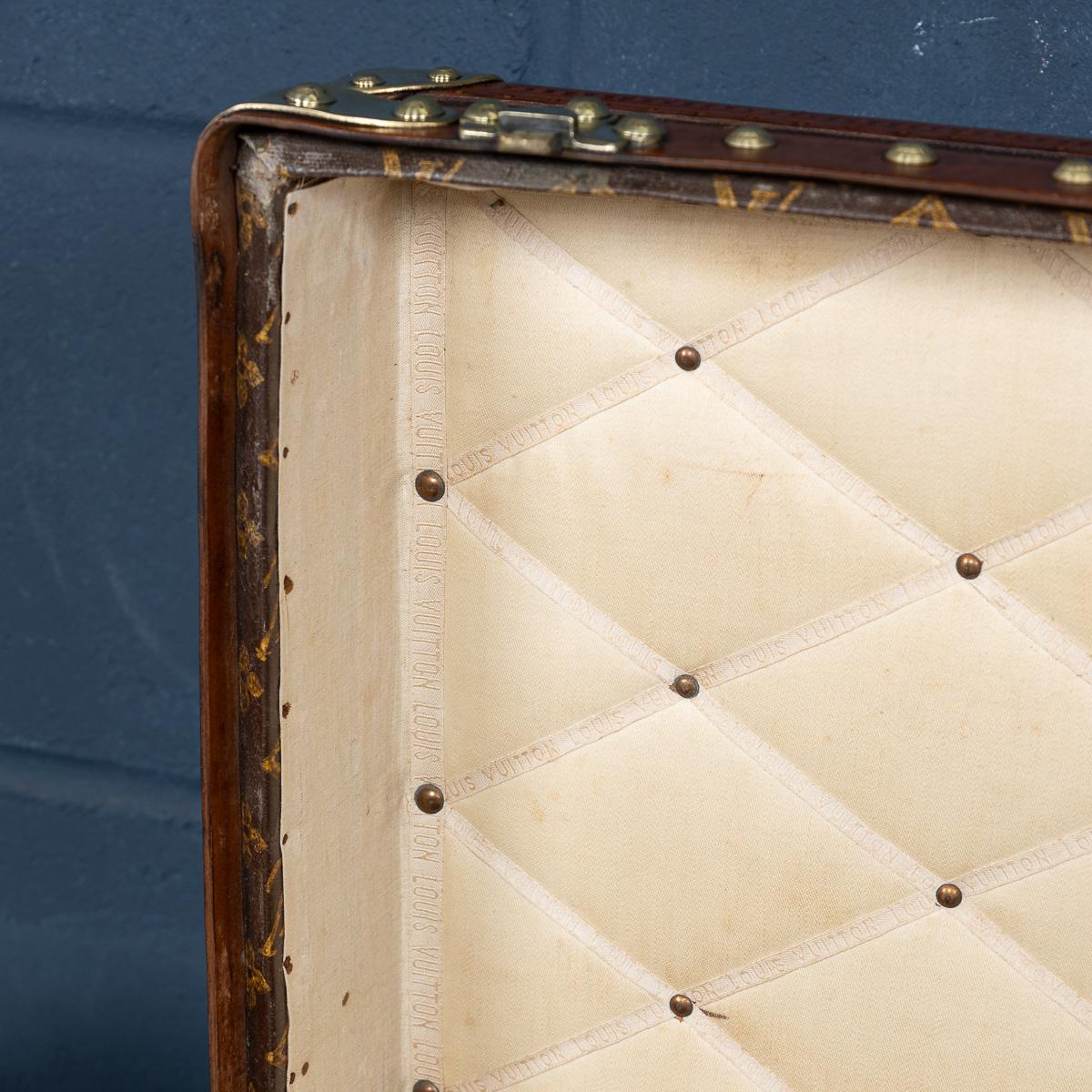 Ancienne malle à chapeau Louis Vuitton du 20ème siècle en toile monogrammée, France vers 1920 en vente 6