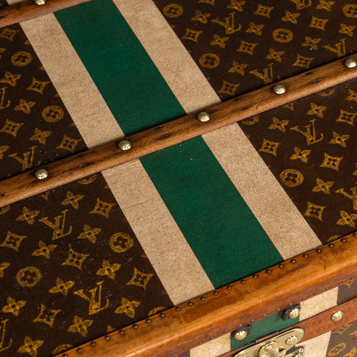 Antique 20th Century Louis Vuitton Hat Trunk In Monogram Canvas, France c.1920 For Sale 9