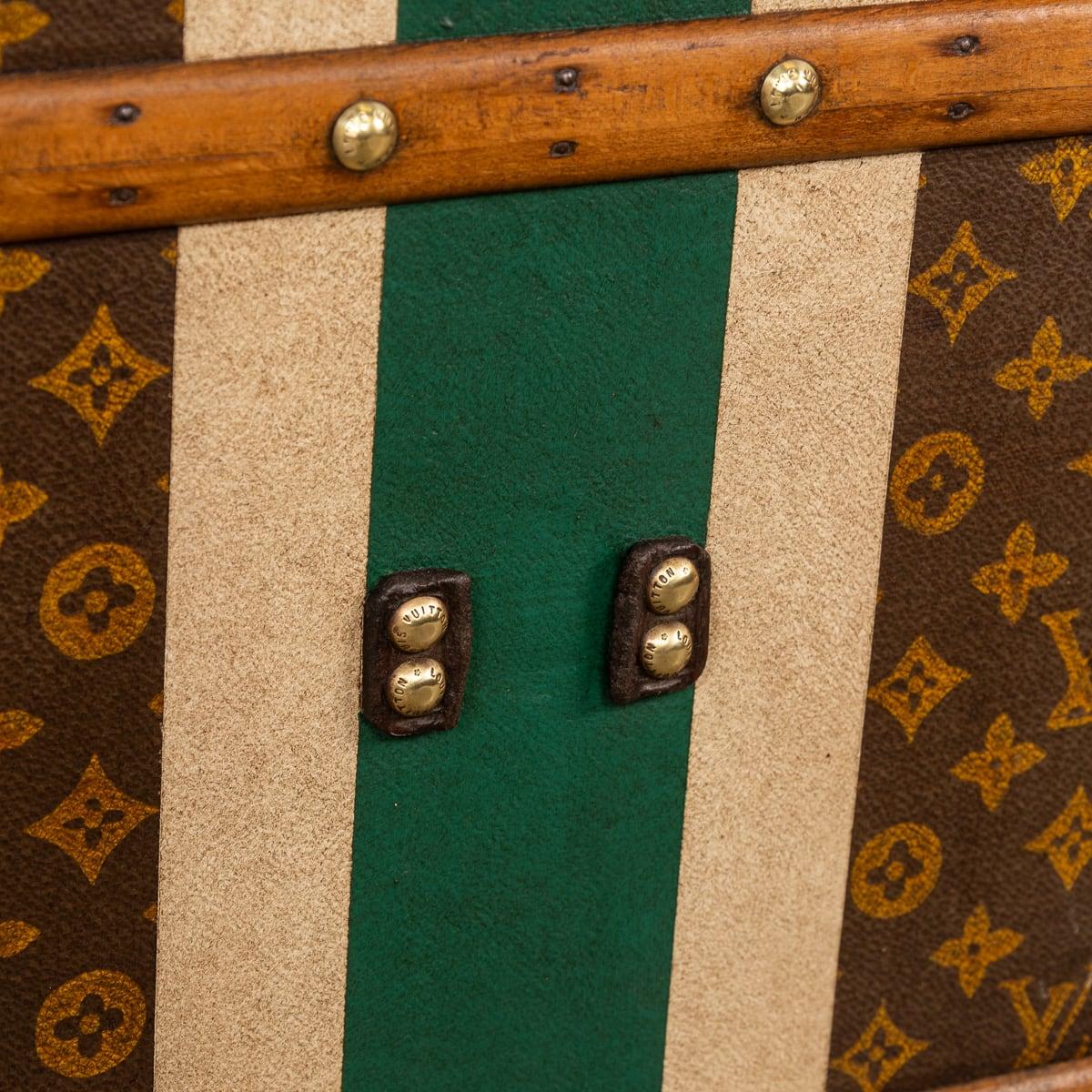 Antique 20th Century Louis Vuitton Hat Trunk In Monogram Canvas, France c.1920 For Sale 12