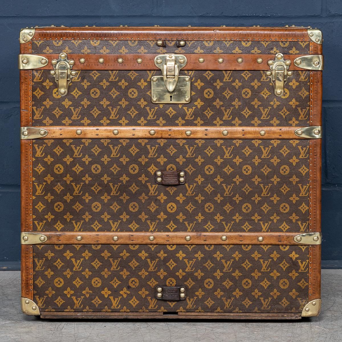 Other Antique 20th Century Louis Vuitton Hat Trunk In Monogram Canvas, France c.1920 For Sale