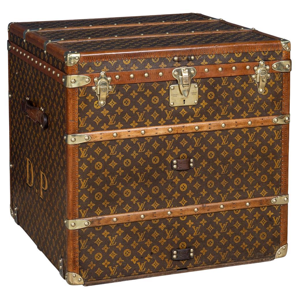 Antique 20th Century Louis Vuitton Hat Trunk In Monogram Canvas, France c.1920 For Sale