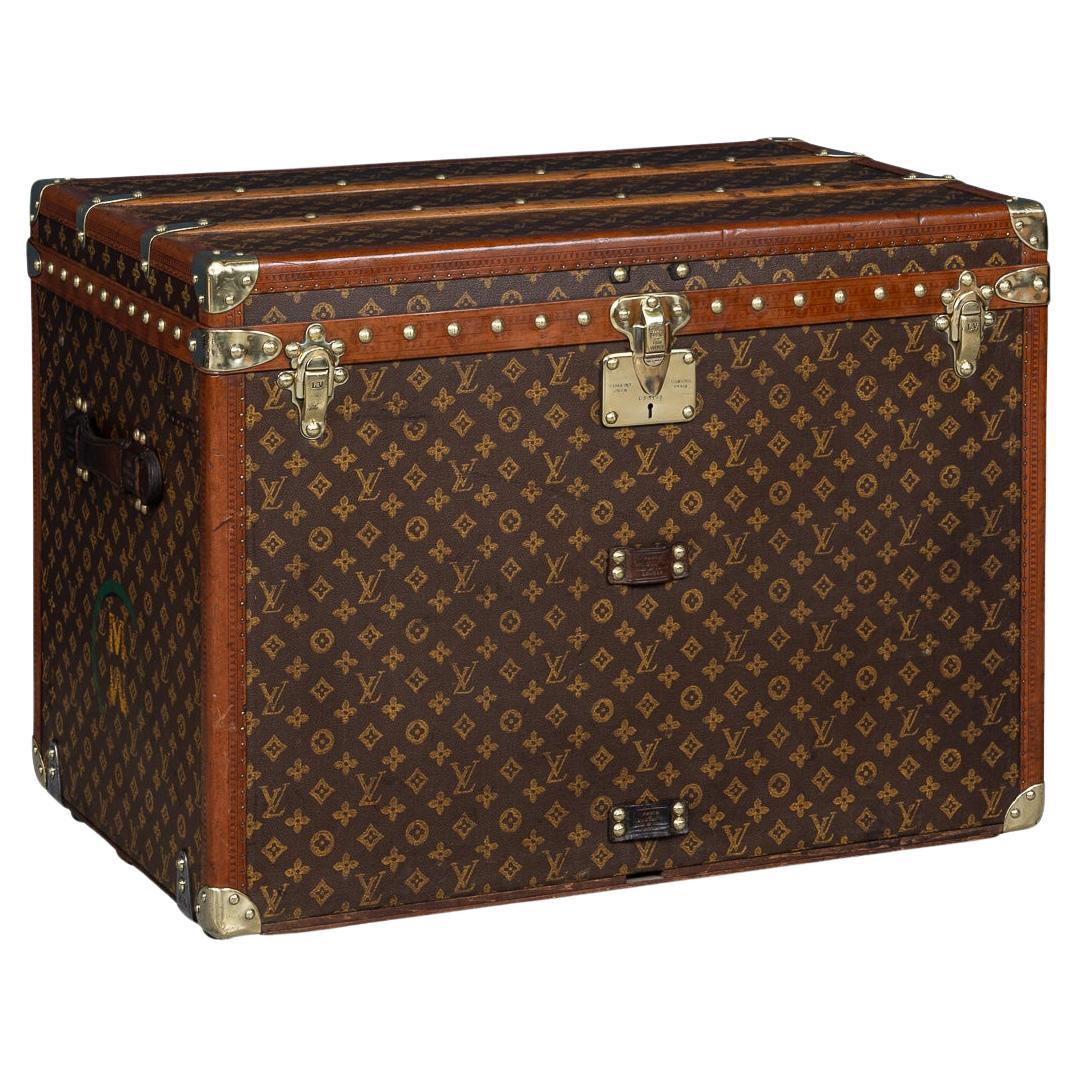 Antique 20th Century Louis Vuitton Hat Trunk In Monogram Canvas, France c.1920
