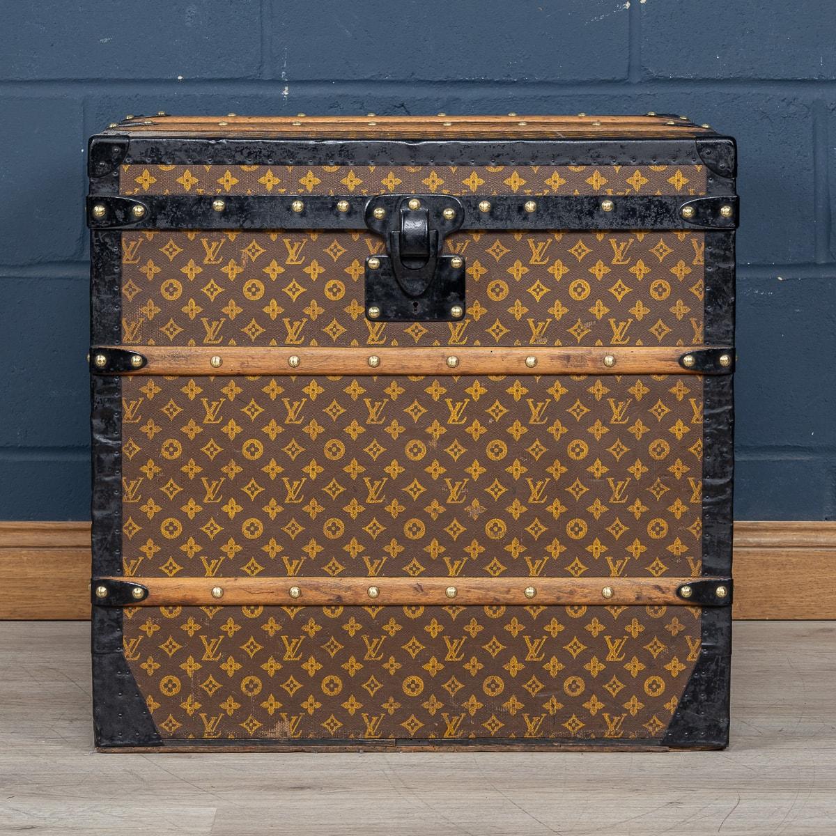 Other Antique 20th Century Louis Vuitton Hat Trunk In Monogram Canvas, Paris c.1900 For Sale