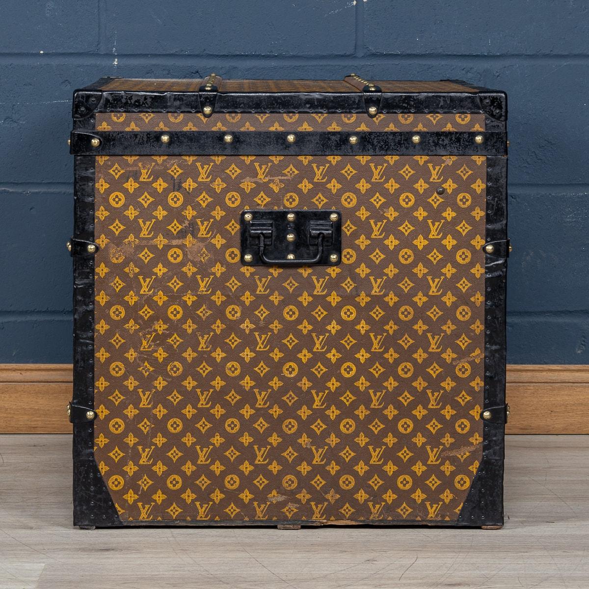 Ancienne malle à chapeau Louis Vuitton du 20ème siècle en toile monogrammée, Paris, vers 1900 Bon état - En vente à Royal Tunbridge Wells, Kent