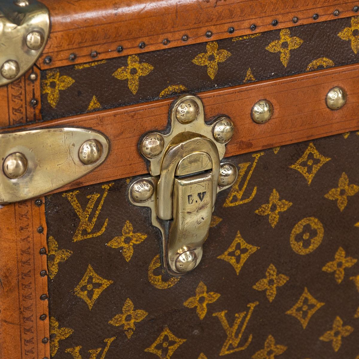 Antique 20th Century Louis Vuitton Hat Trunk In Monogram Canvas, Paris c.1920 10