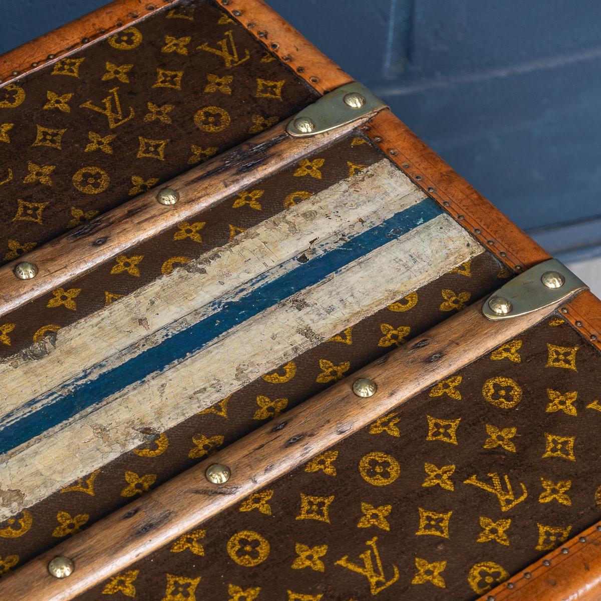 Antique 20th Century Louis Vuitton Hat Trunk In Monogram Canvas, Paris c.1920 12