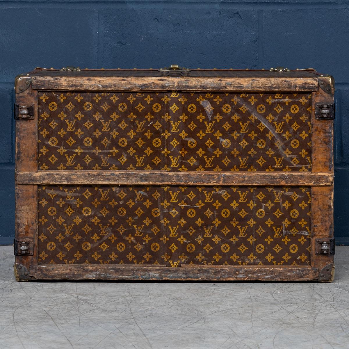 Antique 20th Century Louis Vuitton Hat Trunk In Monogram Canvas, Paris c.1920 1