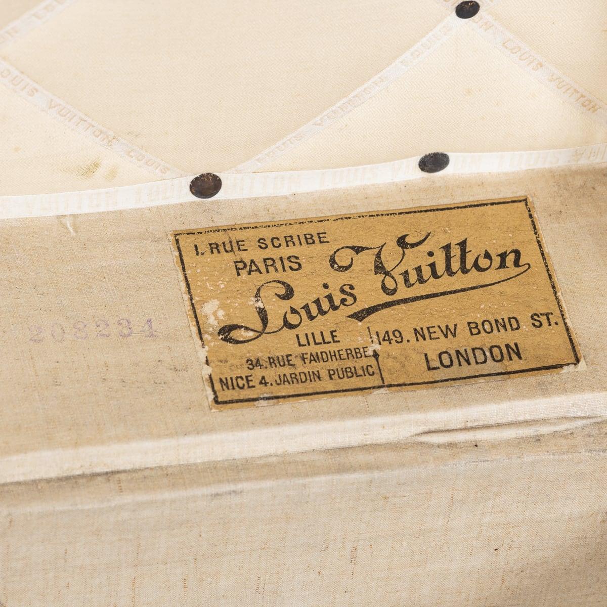 Antique 20th Century Louis Vuitton Hat Trunk In Orange 