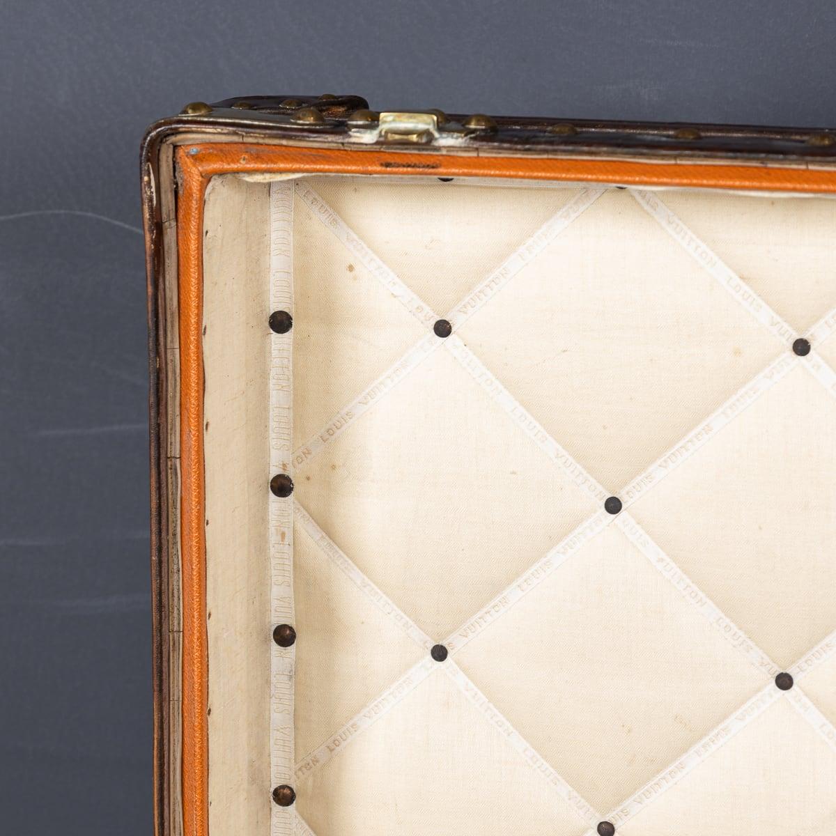 Antique 20th Century Louis Vuitton Hat Trunk In Orange 